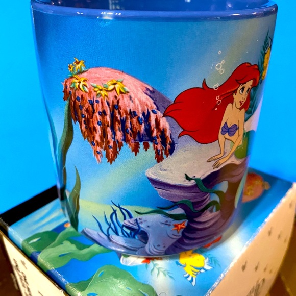 DISNEY STORE EXCLUSIVE VTG 90’s NWT THE LITTLE MERMAID COLLECTIBLE CERAMIC MUG - Picture 6 of 16
